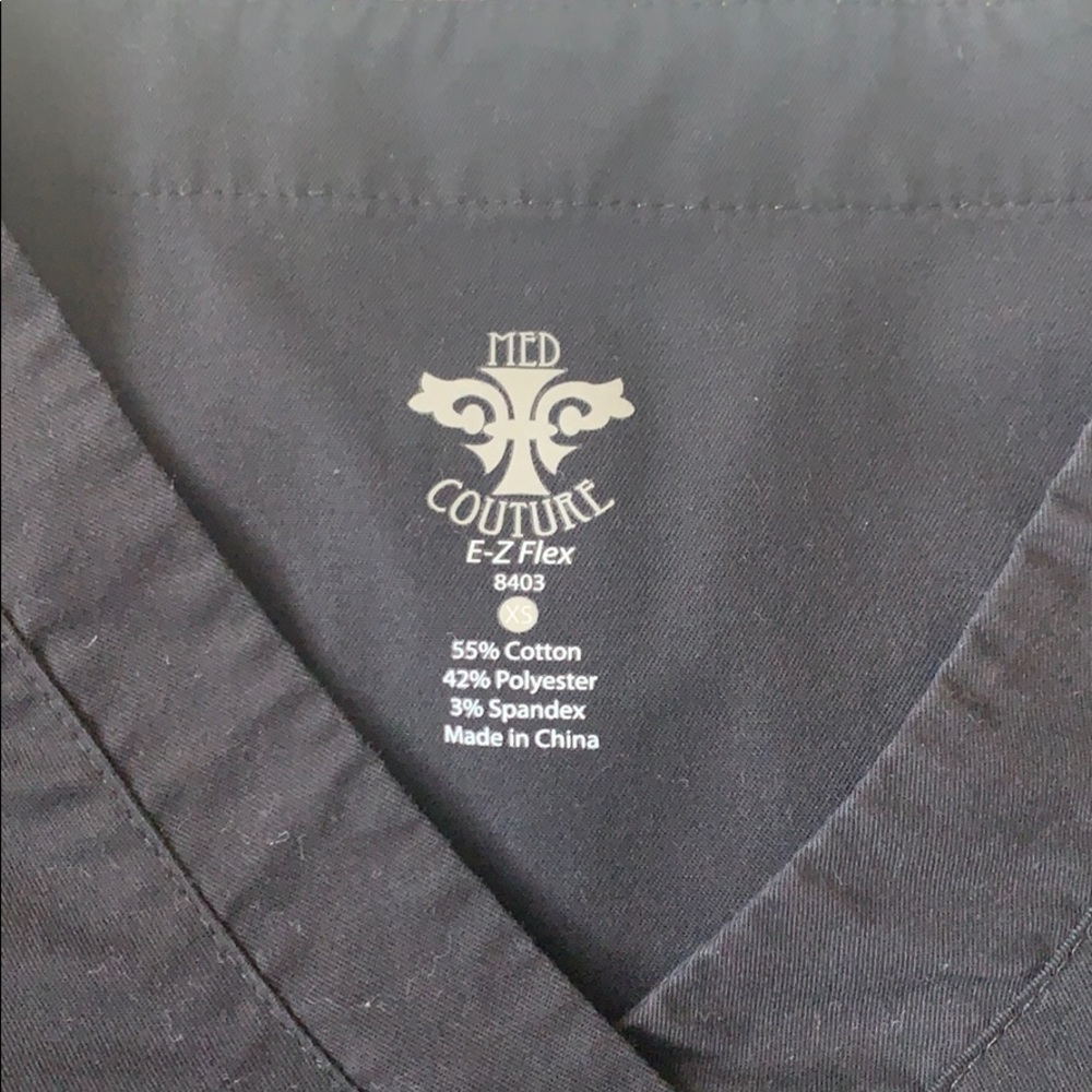 scrub top - Picture 2 of 2